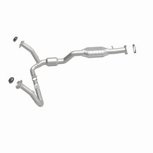 Load image into Gallery viewer, MagnaFlow Conv DF S10 Pickup 01-03 6 4.3L - 93226