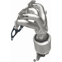 Load image into Gallery viewer, MagnaFlow 2008-2015 Nissan Rogue 2.5L Direct Fit Converter - 5582295
