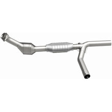 Load image into Gallery viewer, MagnaFlow Direct Fit Catalytic Converter 97-99 E-150/250 4.6L P/S - 93391