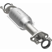 Load image into Gallery viewer, MagnaFlow Direct Fit Catalytic Converter 04-07 Suzuki Aerio 2.3L - 51672