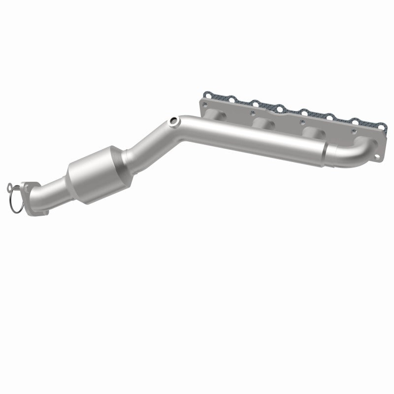 MagnaFlow 2004 Nissan Titan 5.6L Direct Fit Converter - 4583381