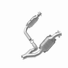 Load image into Gallery viewer, MagnaFlow 11-17 Ram 1500 5.7L Direct Fit Converter - 5551664