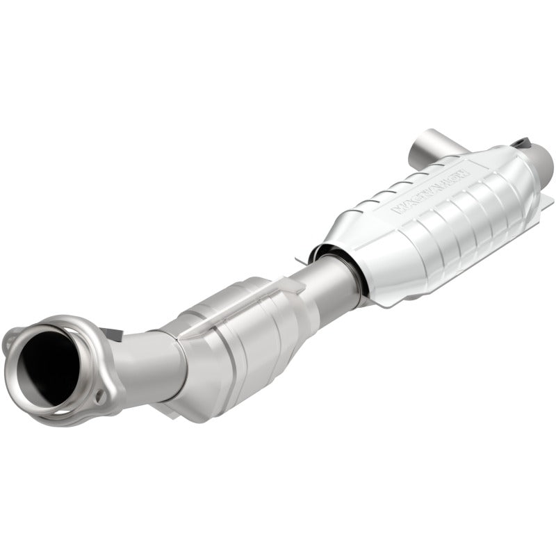 MagnaFlow Direct Fit Catalytic Converter 97-98 Ford Trucks 4.6L - 447133