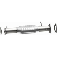 Load image into Gallery viewer, MagnaFlow Direct Fit Catalytic Converter 96-97 GM S10 Pickup 4.3L - 93484