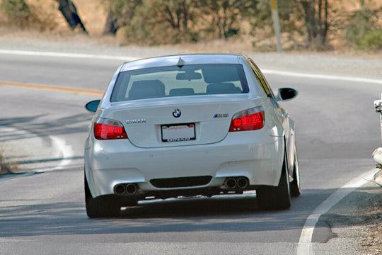 Dinan 06-10 BMW M5 (E60) Free Flow Axleback Exhaust System - Black Tips - D660-0009A-BLK