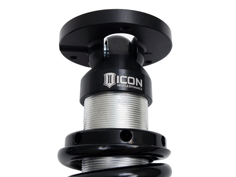 ICON 07-09 Toyota FJ 2.5 Custom Shocks VS IR Coilover Kit w/Rough Country 6in & 700 SR - 58641-700-CB