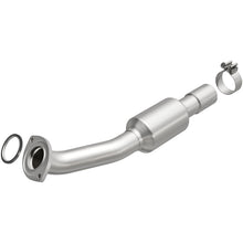 Load image into Gallery viewer, MagnaFlow Direct Fit Catalytic Converter 09-12 Toyota RAV4 2.5 3.5 Underbody - 52544