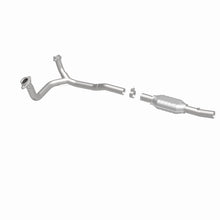 Load image into Gallery viewer, MagnaFlow Direct Fit Catalytic Converter 96 Ford E-Series Van 5.8L - 23101