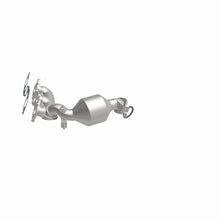Load image into Gallery viewer, MagnaFlow Direct Fit Catalytic Converter 04-06 Toyota Sienna 3.3L - 50274