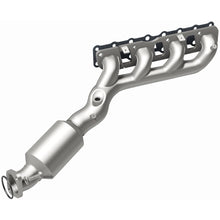 Load image into Gallery viewer, MagnaFlow 05-06 Nissan Titan 5.6L Direct Fit Converter - 5582357