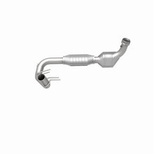 Load image into Gallery viewer, MagnaFlow Direct Fit Catalytic Converter 98 Ford Expedition 5.4L - 23718