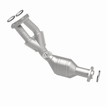 Load image into Gallery viewer, MagnaFlow Direct Fit Catalytic Converter 01-04 Toyota Tacoma 2.7L - 51869