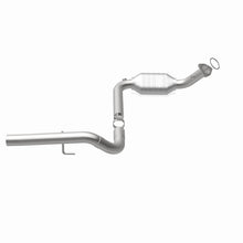 Load image into Gallery viewer, MagnaFlow Direct Fit Catalytic Converter 02-05 Escalade 6.0L Driver Side - 51878
