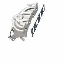 Load image into Gallery viewer, MagnaFlow Direct Fit Catalytic Converter 13-16 Hyundai Santa Fe Sport 2.4L Manifold - 52775