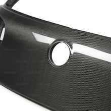 Load image into Gallery viewer, Seibon 06-09 Volkswagen Golf GTI OEM Carbon Fiber Trunk Lid - TL0607VWGTI