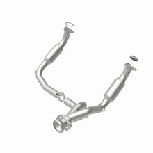 Load image into Gallery viewer, MagnaFlow 09-10 Cadillac Escalade 6.2L Direct Fit Converter - 5551631