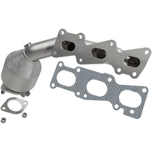 Load image into Gallery viewer, MagnaFlow Direct Fit Catalytic Converter 2007-2009 Sorento 3.3 3.8 L Manifold - 52310