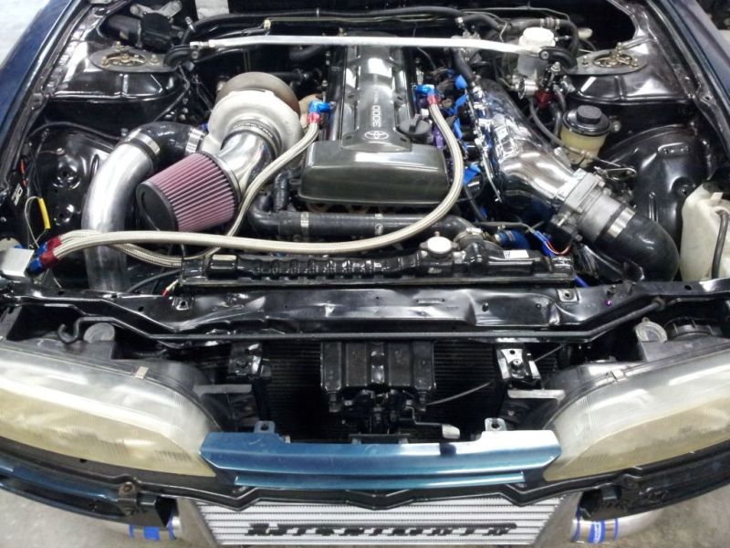 Mishimoto Universal Silver R Line Intercooler Overall Size: 31x12x4 Core Size: 24x12x4 Inlet /Outlet - MMINT-UR