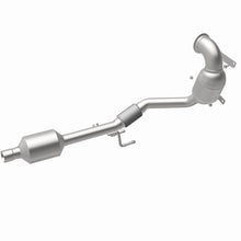 Load image into Gallery viewer, MagnaFlow Direct Fit Catalytic Converter 19-20 Volkswagen Jetta 1.4L Underbody - 280340