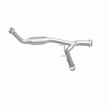 Load image into Gallery viewer, MagnaFlow Direct Fit Catalytic Converter 05 Expedition P/S 5.4L OEM - 49411