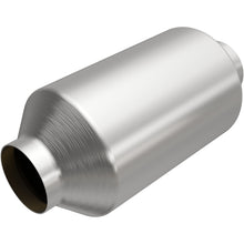 Load image into Gallery viewer, MagnaFlow GM 3500/4500 HD 6.0L 3in Universal Converter - 51809