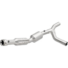 Load image into Gallery viewer, MagnaFlow Direct Fit Catalytic Converter 05-07 Ford E150 4.6L Passenger Side - 51310