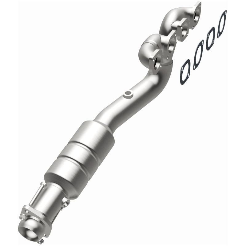 MagnaFlow Direct Fit Catalytic Converter 02-03 BMW 745i 4.4L D/S - 24192