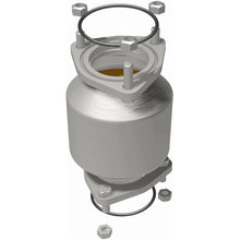 Load image into Gallery viewer, MagnaFlow Direct Fit Catalytic Converter California 04-05 Suzuki Forenza L4-2.0LGAS - 551291