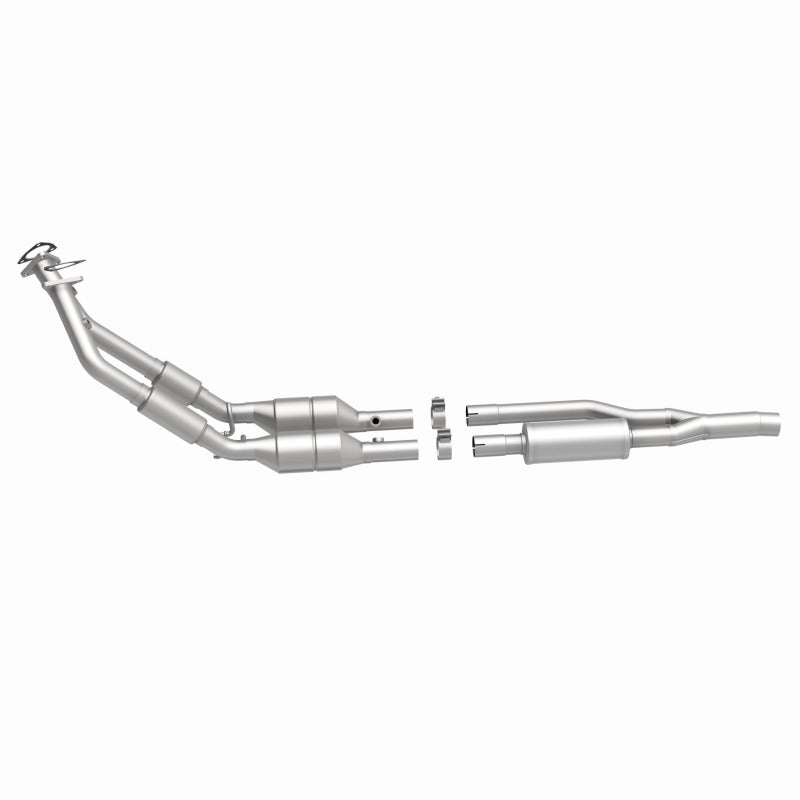 MagnaFlow Direct Fit Catalytic Converter TT QUATTRO-08 3.2L OEM - 49716