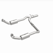 Load image into Gallery viewer, MagnaFlow 09-13 Ford E-350 Super Duty V10 6.8 OEM Underbody Direct Fit Catalytic Converter - 21-599