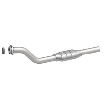 Load image into Gallery viewer, MagnaFlow Direct Fit Catalytic Converter 95 GM Full Sise 3.8L - 23128