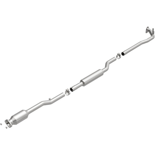 MagnaFlow 14-18 Mitsubishi Outlander Underbody 2.4L AWD Direct Fit Catalytic Converter - 280651