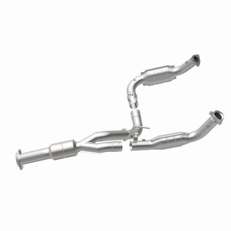 MagnaFlow Direct Fit Catalytic Converter 11-13 Chev Silverado 2500 HD/3500 HD 6.0L - 51812