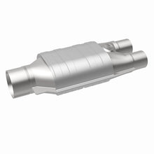 Load image into Gallery viewer, MagnaFlow Universal Catalytic Converter 3 inch/2 inch Single/dual with O2 - 51047