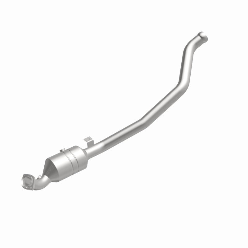 MagnaFlow Direct Fit Catalytic Converter 2006-2011 R350 3.5 L Underbody - 52178