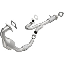 Load image into Gallery viewer, MagnaFlow Direct Fit Catalytic Converter 2010-2011 SRX 3 L Underbody - 52219