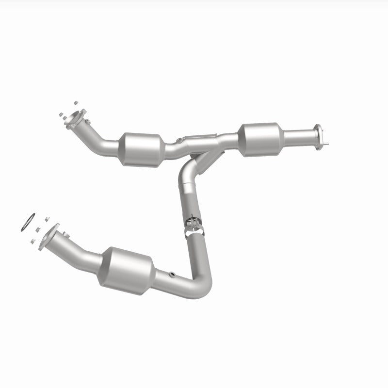 MagnaFlow 18-20 Chevrolet Express 2500 Single Underbody 4.3L Direct Fit Catalytic Converter - 280210