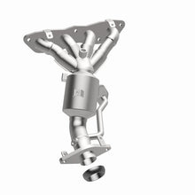Load image into Gallery viewer, MagnaFlow OEM Grade 12-17 Toyota Prius C Federal / EPA Compliant Manifold Catalytic Converter - 52441