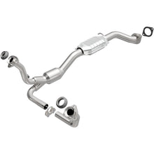 Load image into Gallery viewer, MagnaFlow Direct Fit Catalytic Converter 01-05 Chevy Blazer 4.3L 2WD - 49898