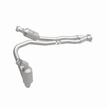 Load image into Gallery viewer, MagnaFlow Direct Fit Catalytic Converter 2015-2017 Transit-150 V6 3.5 OEM Underbody - 21-710