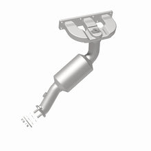 Load image into Gallery viewer, MagnaFlow DF Cat. Conv BMW 01-05 325 2.5L / 01-05 330 3.0L / 01-02 Z3 2.5L/3.0L California - Rear - 452288