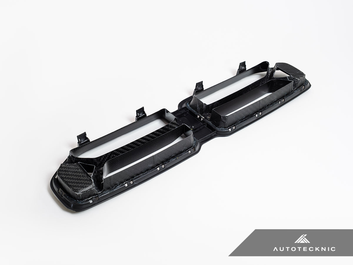 AutoTecknic Dry Carbon Corsa Front Grille - BMW G87 M2