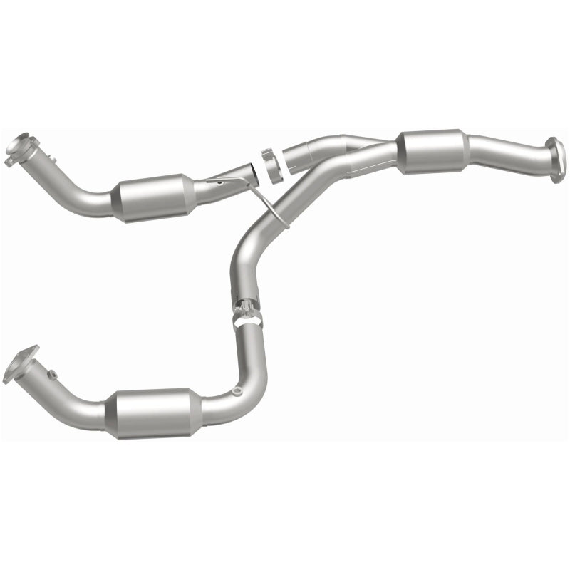 MagnaFlow 12-17 Chevrolet Express 3500 6.0L Direct Fit Converter - 5582113