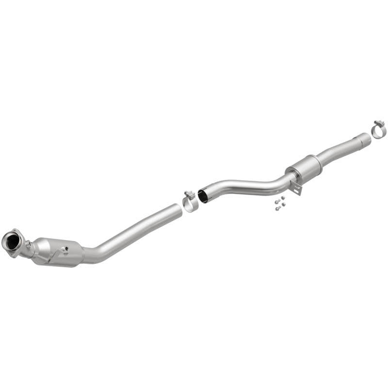 MagnaFlow Direct Fit Catalytic Converter 2013-2017 SL550 V8 4.6 OEM Underbody - 21-572