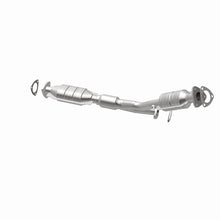Load image into Gallery viewer, MagnaFlow Direct Fit Catalytic Converter 00-03 Saturn 3L rr CA - 451000