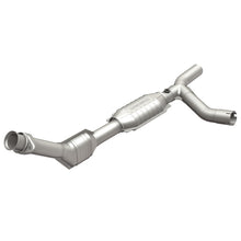 Load image into Gallery viewer, MagnaFlow Direct Fit Catalytic Converter 01-03 Ford E150 4.2L P/S - 447159
