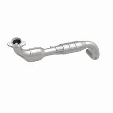Load image into Gallery viewer, MagnaFlow Direct Fit Catalytic Converter 03-04 Ford Expedition 5.4L V8 Driver Side - 24412