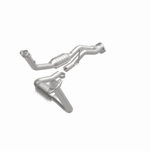 Load image into Gallery viewer, MagnaFlow Direct Fit Catalytic Converter 07-08 Jeep G/C OEM - 49444