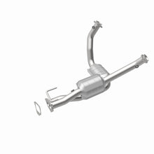 Load image into Gallery viewer, MagnaFlow Direct Fit Catalytic Converter 04 Ranger/Bser 3.0 Front 50S - 441120