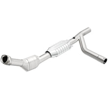 Load image into Gallery viewer, MagnaFlow Direct Fit Catalytic Converter 97-99 Ford Vans 4.6L - 447110
